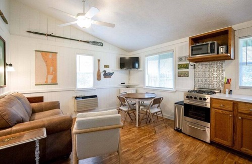 Saugatuck Cottage | Goshorn Lake Resort Cottage #8