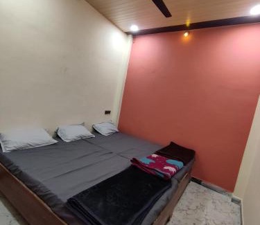 Ujjain House | Gourishankar Guest House