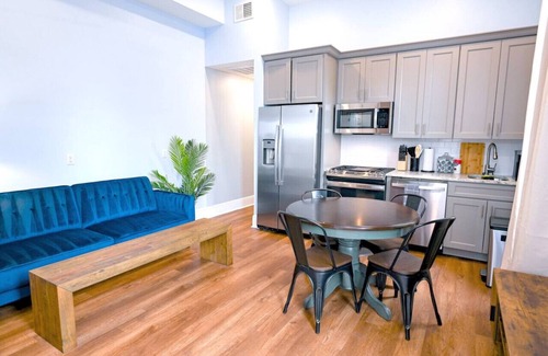 Treme Apartment | Governors Apartment - 2 bedroom - Steps to FQ - Historic Getaways