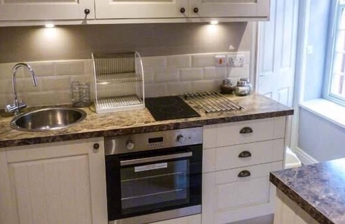 Richmond Apartment | GRACE COTTAGE, romantic, character holiday cottage in Richmond