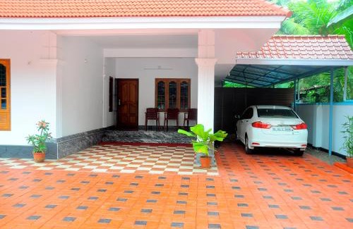 Thrissur Bed & Breakfast | Grace Guest Home