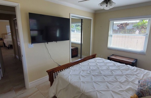 Fort Myers Shores House | Grace in Paradise - A Waterfront Experience