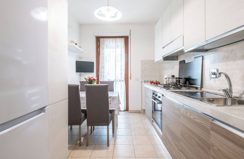 Pisa Apartment | Grace's House - Two Bedroom Apartment, Sleeps 6