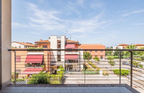 Pisa Apartment | Grace's House - Two Bedroom Apartment, Sleeps 6