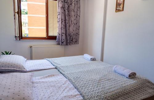Doboj Apartment | GRADINA - Stan na dan