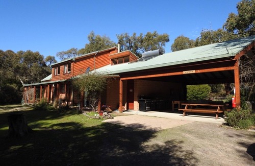 Halls Gap House | Grampians Private Bushland Retreat