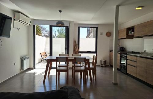 Villa Carlos Paz Apartment | Gran Duplex Paseo Quattro 22 (centrico) - Cochera + Pileta