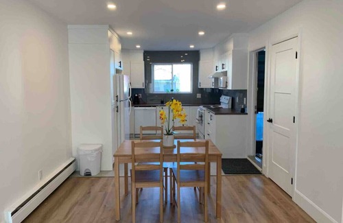 Vieux-Moulin Apartment | Grand 4,5 rénové à neuf près de bus et autoroute!