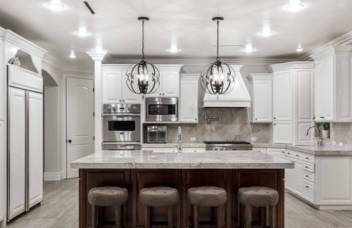 Mission Hills House | Grand 5 bedroom 1-acre Desert Villa Oasis w/pool