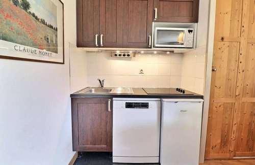 La Perriere Apartment | Grand Bois A Residence - CONFORTABLE 2 PARTS, SKIS TO PIEDS AND NEAR TRADE