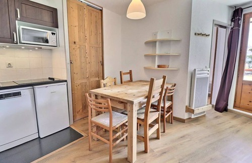 La Perriere Apartment | Grand Bois A Residence - CONFORTABLE 2 PARTS, SKIS TO PIEDS AND NEAR TRADE