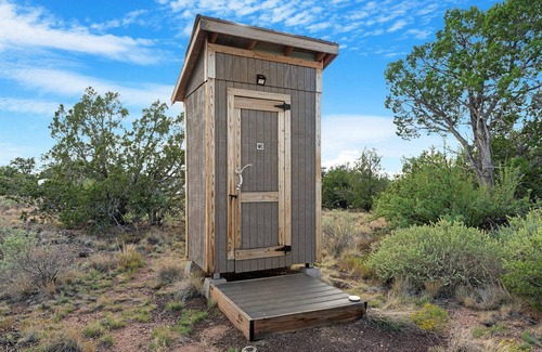 Valle Cabin | Grand Canyon Bell Tent Stay