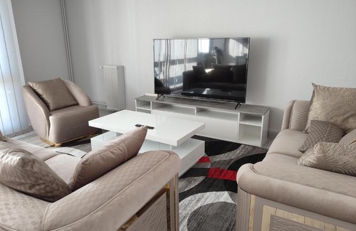 Creil Apartment | Grand et superbe appartement proche Paris
