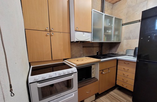 Le Boulou Apartment | Grand F2 RDC Avec Petit Jardin Centre Ville