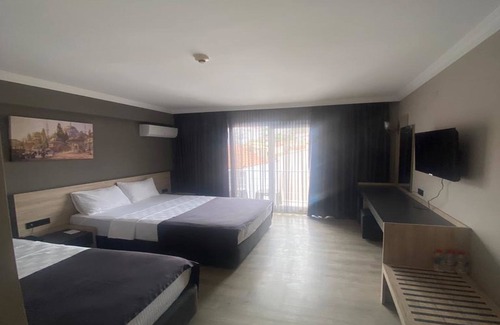 Cesme Hotel | Grand Faik Hotel Çeşme