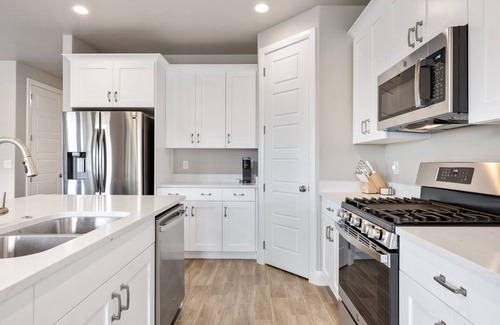 Washington House | Grand Getaway: Sleeps 20, reunion or corporate