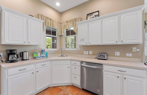 Hillcrest Estates Villa | Grand Home with Pool and Spa on Gated Community.