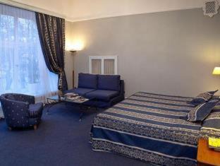 Dnipro Hotel | Grand Hotel Ukraine