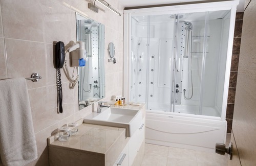 Bagbasi Hotel | Grand Itimat Hotel