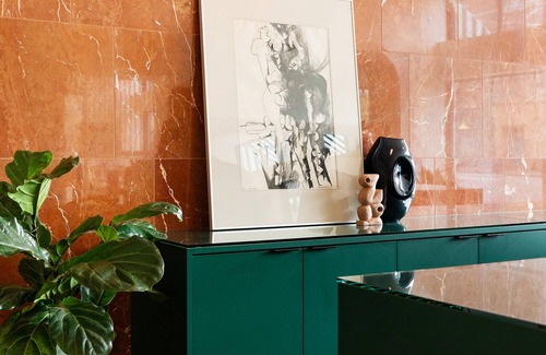 Buckman Neighborhood Apartment | Grand King Room at Hotel Grand Stark | Pets Allowed, Near Moda Center