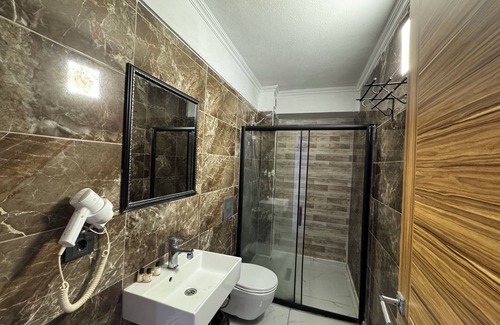 Gaziosmanpasa Hotel | Grand Lara Hotel & Apartments