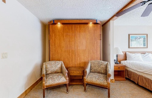 Crested Butte Hotel | Grand Lodge #120