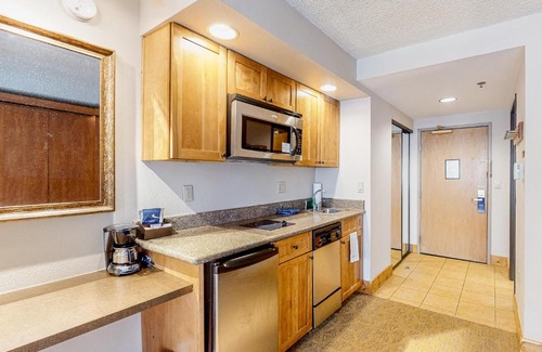 Crested Butte Hotel | Grand Lodge #120