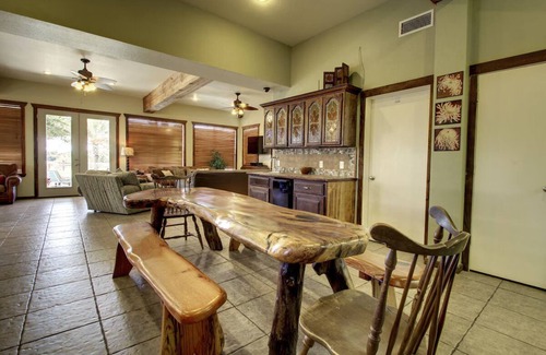 New Braunfels House | Grand Lodge, Cloud Lane ,Large house sleeps 20. Pool and River access.