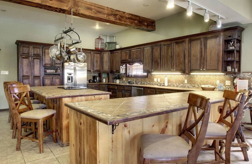New Braunfels House | Grand Lodge, Cloud Lane ,Large house sleeps 20. Pool and River access.