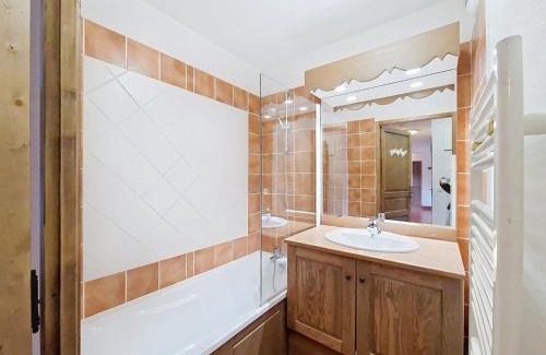 Chatel Apartment | Grand Lodge GRA13 SPA & MOUNTAIN 6 Pers
