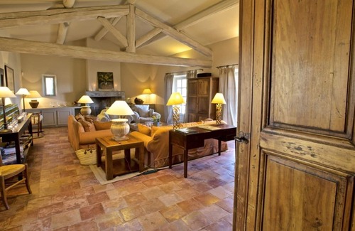 Joucas House | GRAND LUBERON A LARGE LUXURY VILLA IN THE BEAUTIFUL HILLTOP VILLAGE OF GORDES