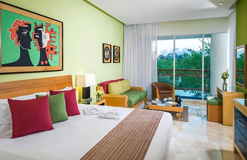 Villa Juarez Condo | Grand Mayan, Riviera Maya- A beautiful one bedroom suite.