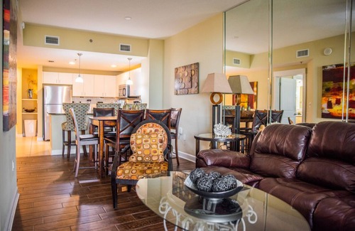 Panama City Beach Condo | GRAND PANAMA BEACHFRONT, 1ST FLR DIRECT to BEACH/POOL/TIKI. SMART TV & FREE WIFI