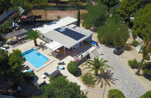 El Albir Villa | Grand, Party & Family events, BBQ, Darts, Ping Pong, Pool table, WiFi,Sat,Garden