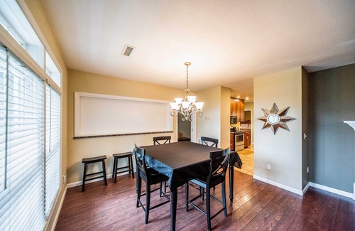 Grand Rivers House | Grand Rivers Home - Walk to Lakes & National Park!
