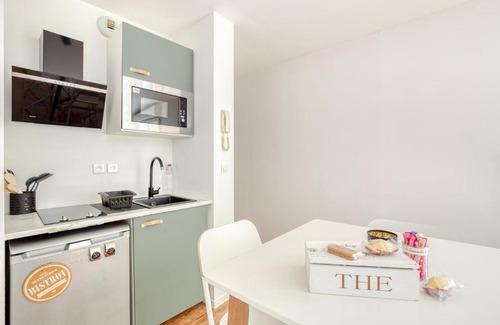 Montevrain Apartment | Grand studio Disney, queen size, coffee, WIFI