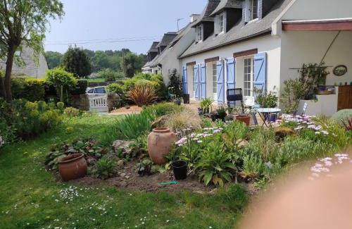 La Trinite-sur-Mer Apartment | grand studio duplex avec jardin