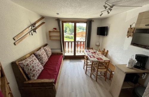Araches-la-Frasse Apartment | Grand Studio
