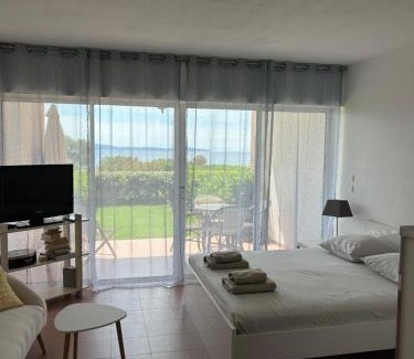 Ajaccio Apartment | Grand studio rte des sanguinaires Superbe vue Mer