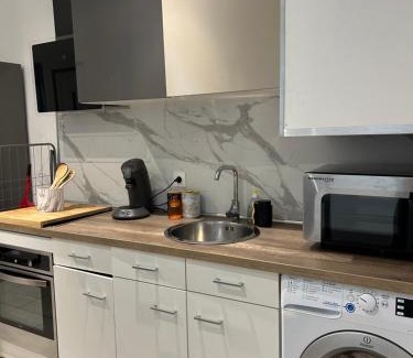 Le Bourg Apartment | Grand T2 climatisé avec jardin et spa