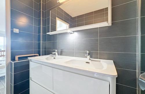 Viviani - Bonnevay Apartment | Grand T3, balcon et garage - Venissieux Lyon Sud