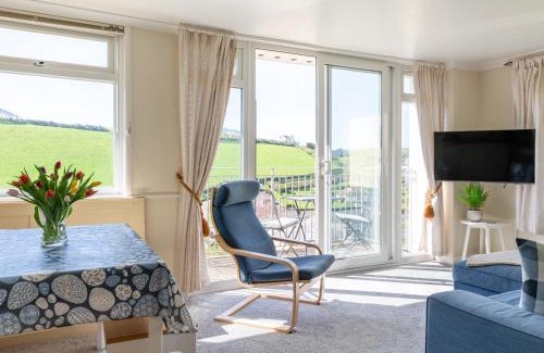 Hope-Cove House | Grand View