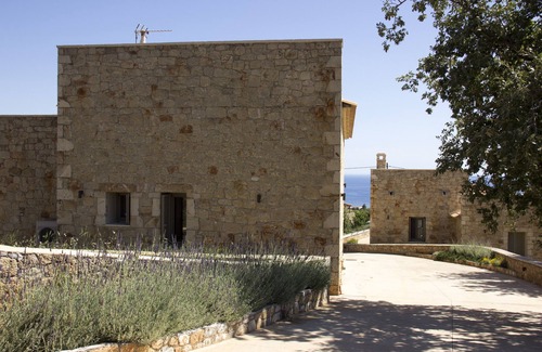 Lefktron Villa | Grand Villa with Private Pool