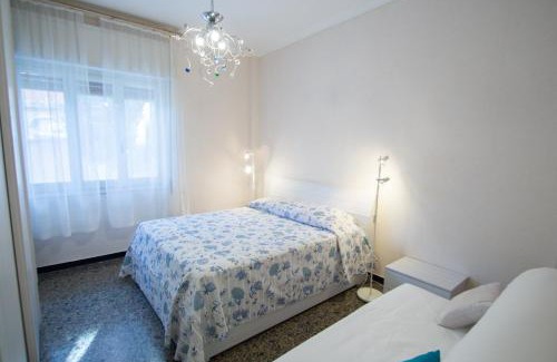 Varazze Apartment | Grande BILOCALE con POSTO AUTO PRIVATO e GIARDINO