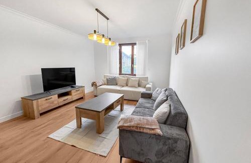 Eaubonne House | Grande maison familiale au calme avec jardin partagé