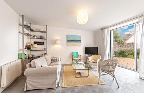 Locquirec House | Grande maison sur le port