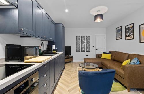 Eastbourne City Centre Apartment | Grande View 7