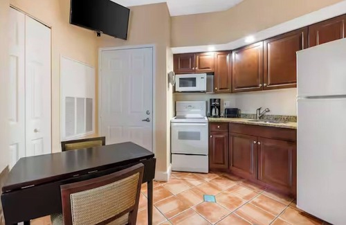 Florida Central Atlantic Coast Condo | Grande Villas Resort 1br suite, Saturday check-in