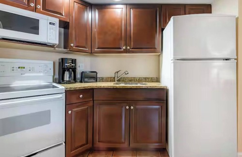 Florida Central Atlantic Coast Condo | Grande Villas Resort 1br suite, Saturday check-in