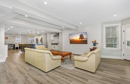 Ocean Grove House | Grandeur Ocean Grove 9 bedroom House